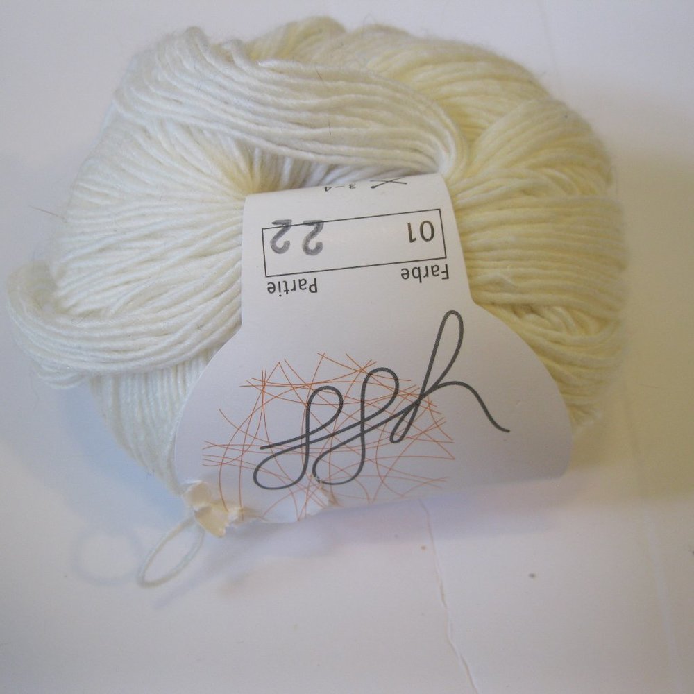 GGH Lacy yarn skein - cream